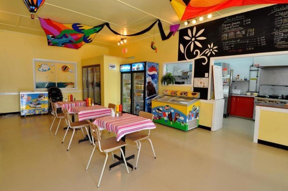 فندق سان جان بورت جوليفي  Camping & Chalets De La Demi-Lieue المظهر الخارجي الصورة